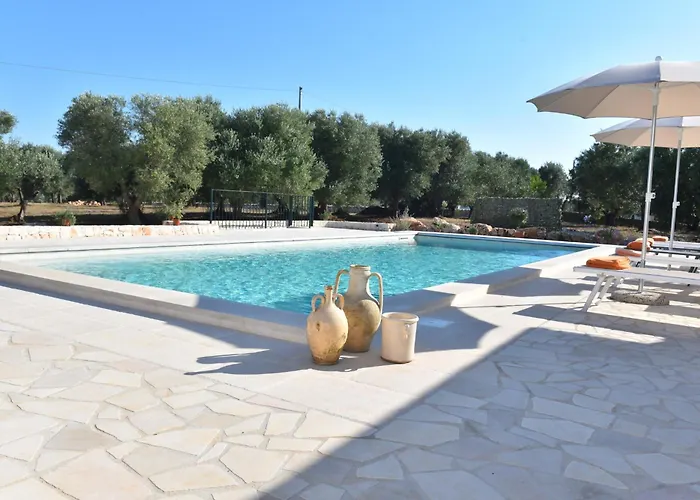 Trulli Dellamore With Private Heated Pool