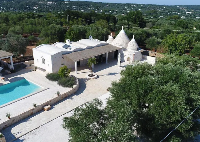 Trulli Dellamore With Private Heated Pool